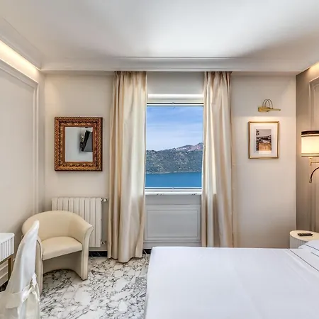 Castel Vecchio 4* كاستل غاندولفو