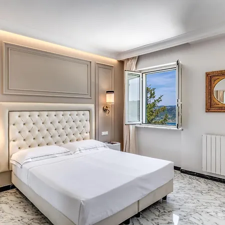 Castel Vecchio فندق كاستل غاندولفو