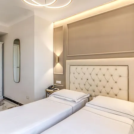 Отель Castel Vecchio 4*