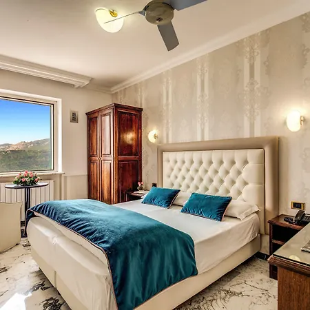 Castel Vecchio 4* كاستل غاندولفو