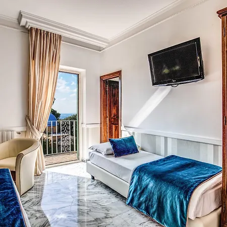 Castel Vecchio 4* كاستل غاندولفو
