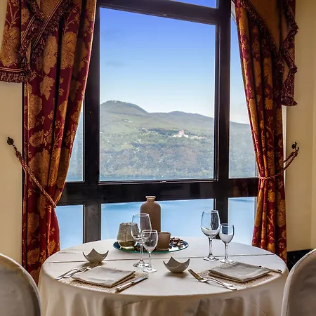 فندق Castel Vecchio 4*