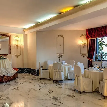 Castel Vecchio Отель 4*