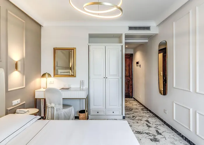 カステル ヴェッキオ 4* カステル・ガンドルフォ