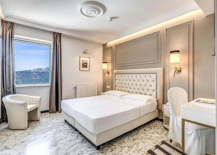 カステル ヴェッキオ ホテル カステル・ガンドルフォ