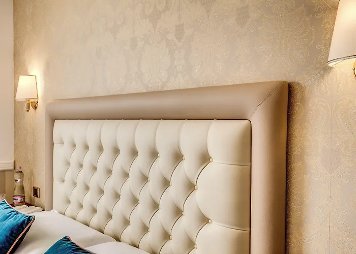 カステル ヴェッキオ 4*