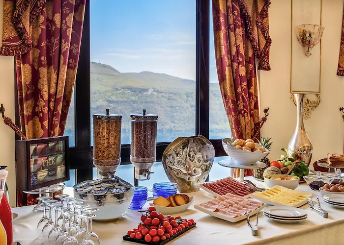 カステル ヴェッキオ ホテル カステル・ガンドルフォ