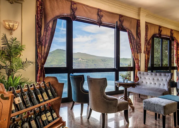 ホテル カステル ヴェッキオ カステル・ガンドルフォ