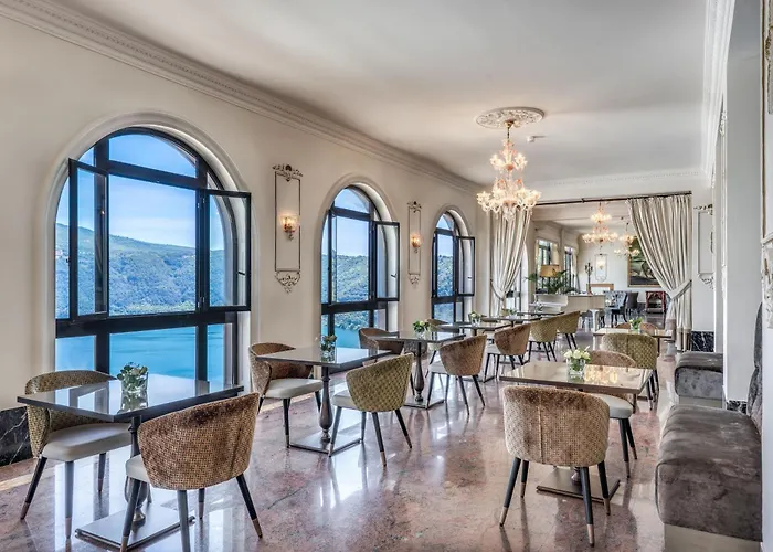 Castel Vecchio 4* كاستل غاندولفو