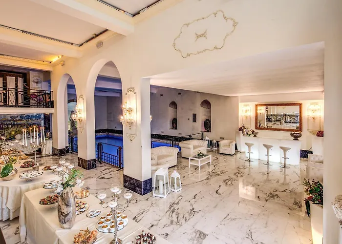 ホテル カステル ヴェッキオ 4*